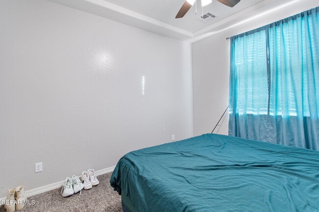 Building Photo - 883 Crystal Rook Dr