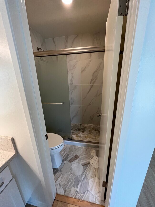 Building Photo - 1916 Clark Ln