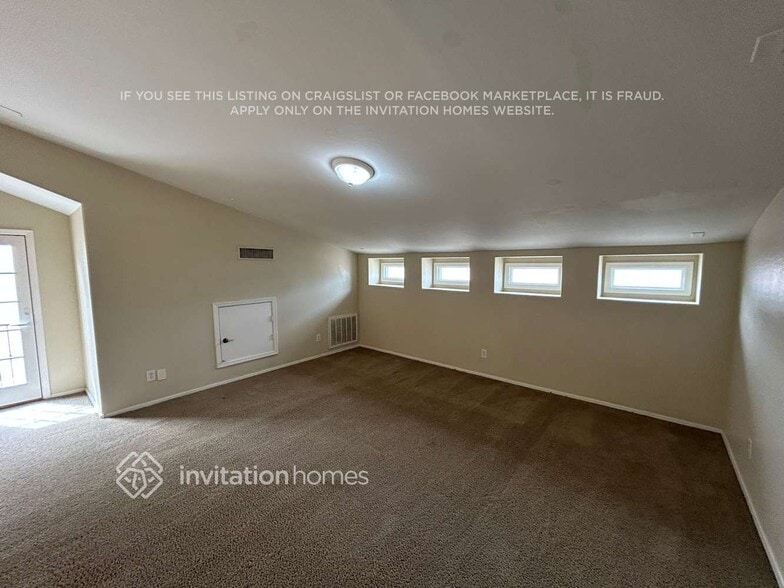 Building Photo - 5710 S 21st Terrace