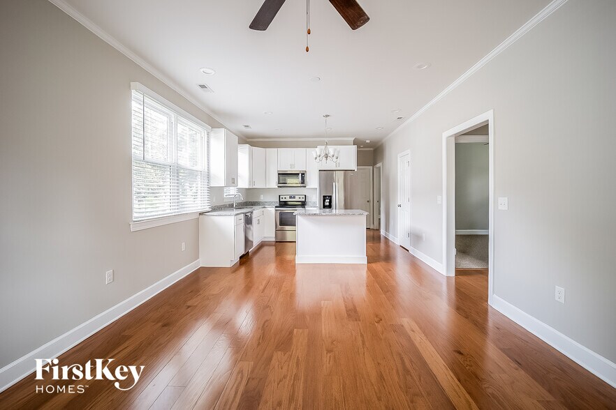 Building Photo - 1331 Addykay Pl