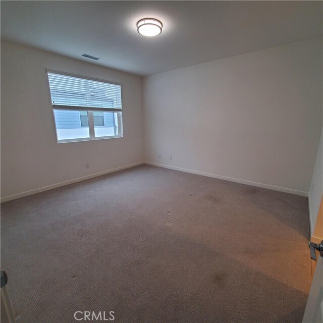 Building Photo - 944 N Divino Privado