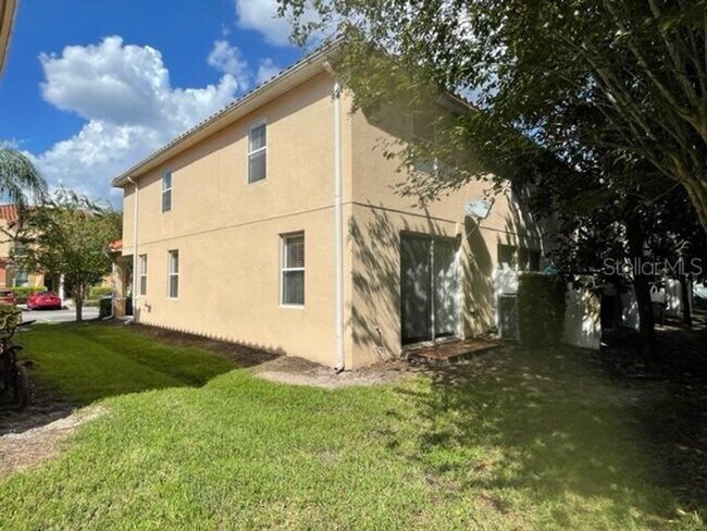 Building Photo - 3 Bedroom 2 1/2 Bathroom Townhome in the Gated community of Compass Bay