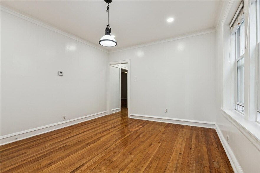 Building Photo - 6724 N Campbell Ave