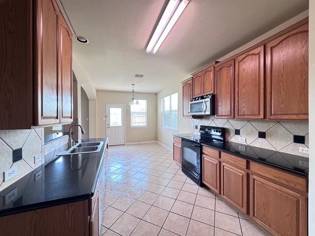 Building Photo - 229 Northwood Dr