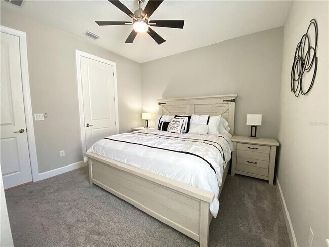 Building Photo - 4520 CRESTPOINT Wy