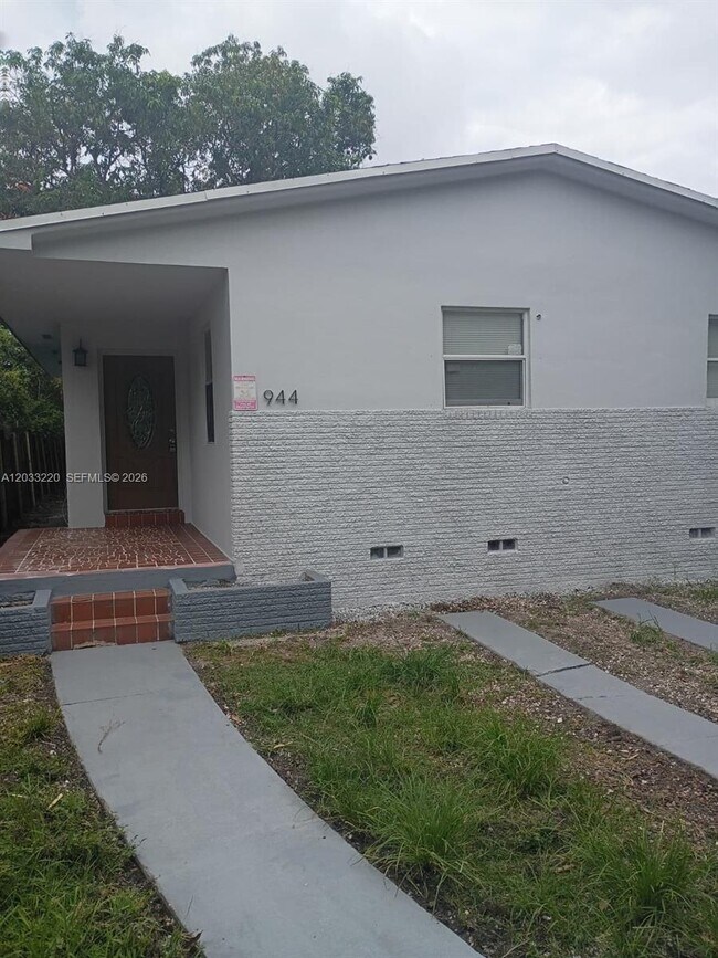 Building Photo - 944 NW 51st St