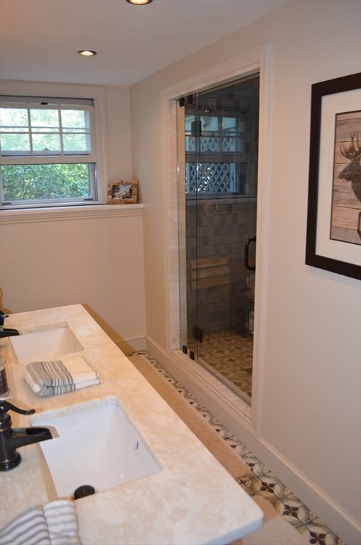 Building Photo - 251 Cutler Rd