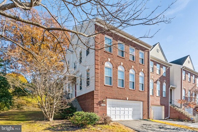 Primary Photo - 2901 Mainstone Dr