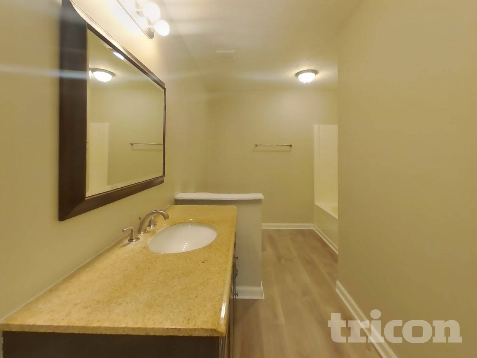 Building Photo - 1922 Kingen Dr