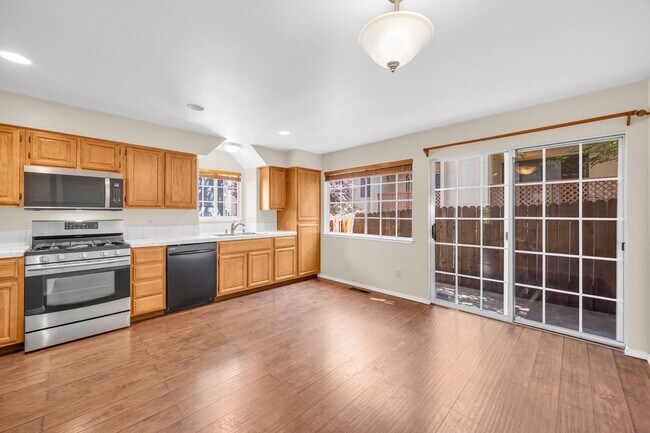 Building Photo - 2650 Plumas St