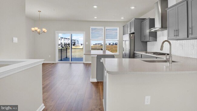 Building Photo - 331 Ensemble Wy