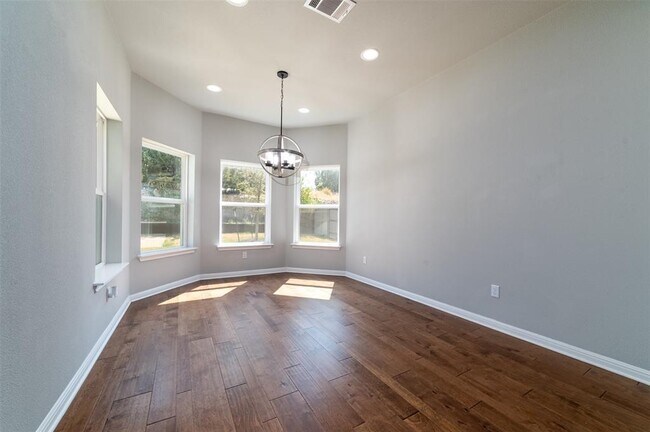 Building Photo - 109 Roseheath Ln