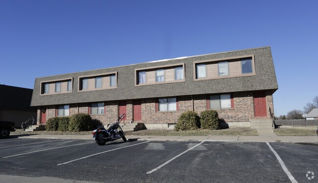 Building Photo - Sunset Townhomes