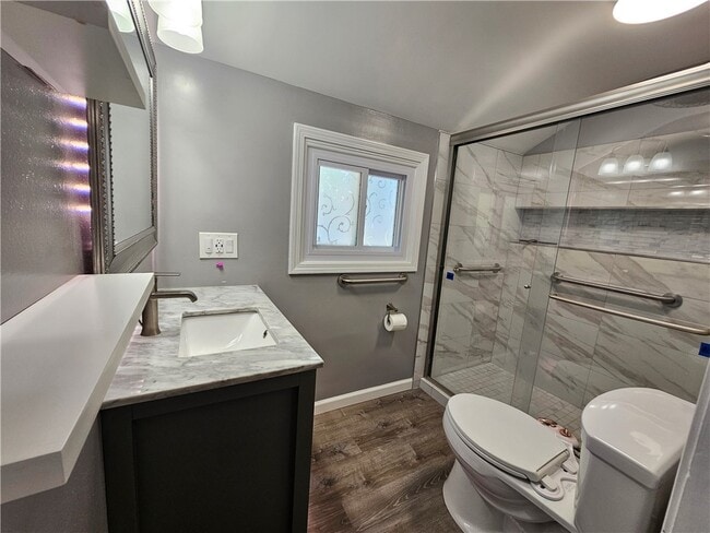 Building Photo - 50 Greenview Dr