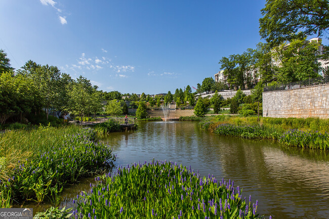 Building Photo - 620 Glen Iris Dr NE