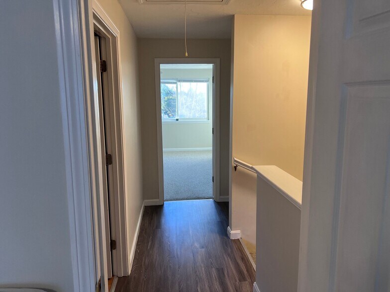 Building Photo - 38 Gaslight Ln