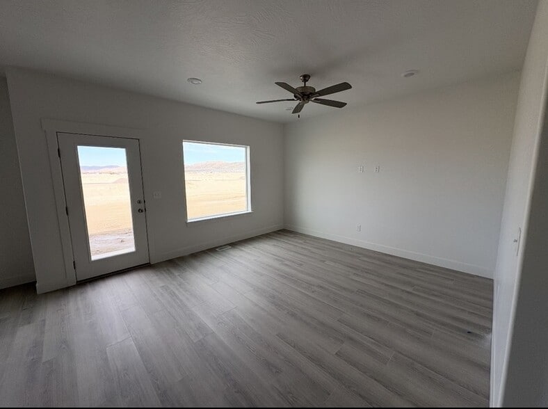 Building Photo - 2019 E Canyonlands Ln