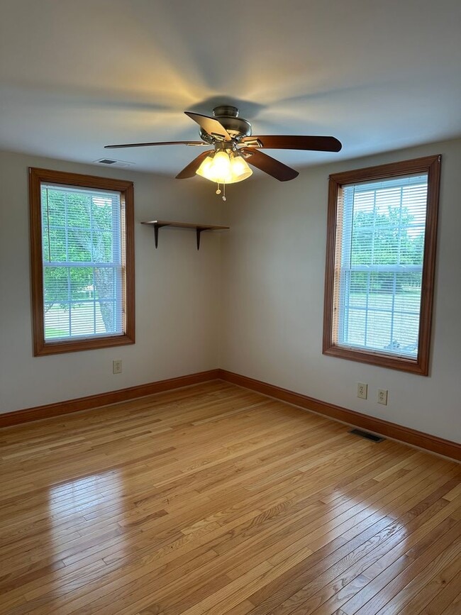 Building Photo - Davidsonville