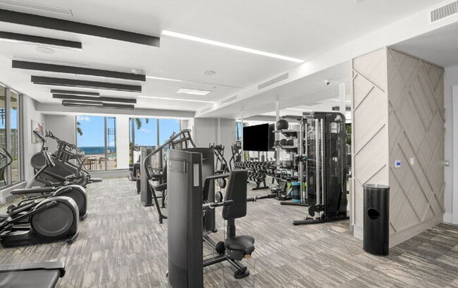 Building Photo - LUXURY Fully Furnished Condo in Saltaire For Rent!