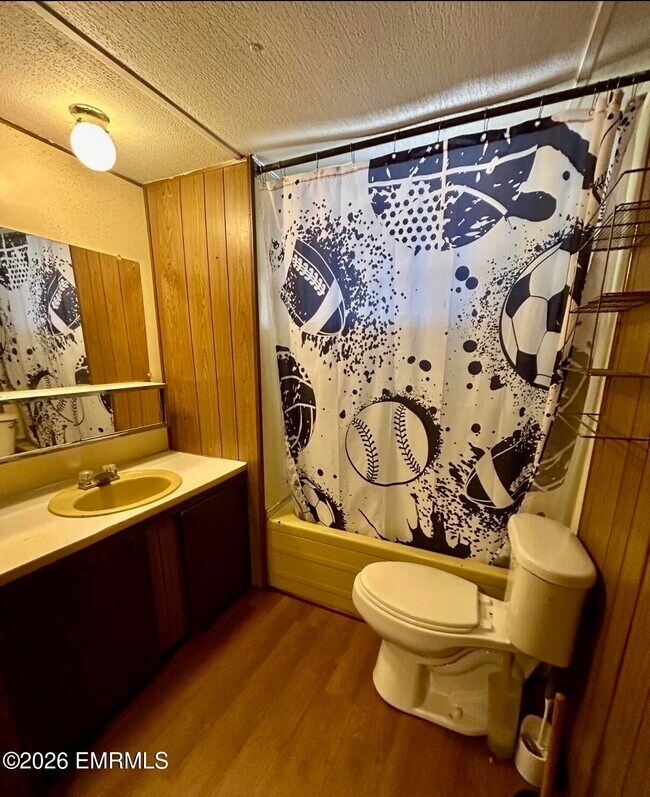 Building Photo - 3725 Kay Dr