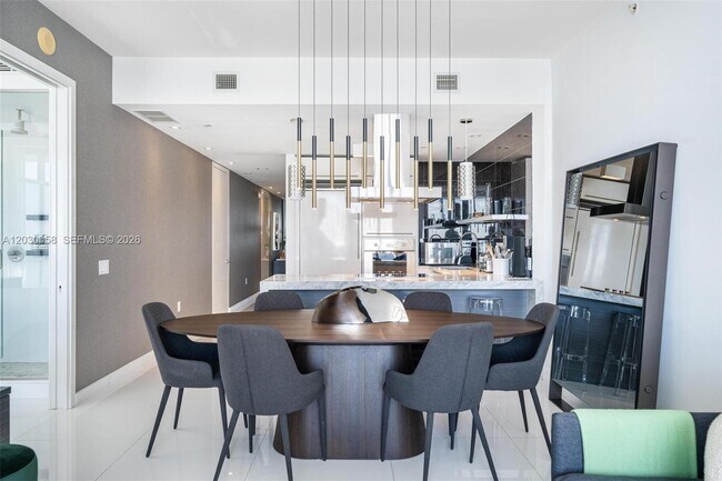Building Photo - 1100 Biscayne Blvd