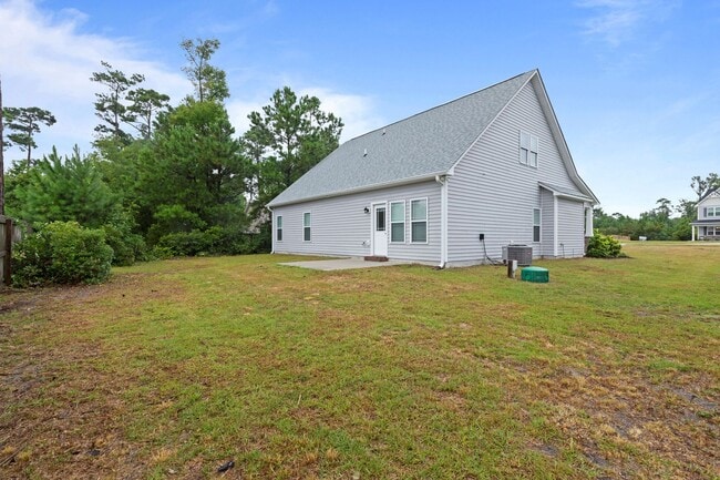 Building Photo - Welcome to Marsh Haven!