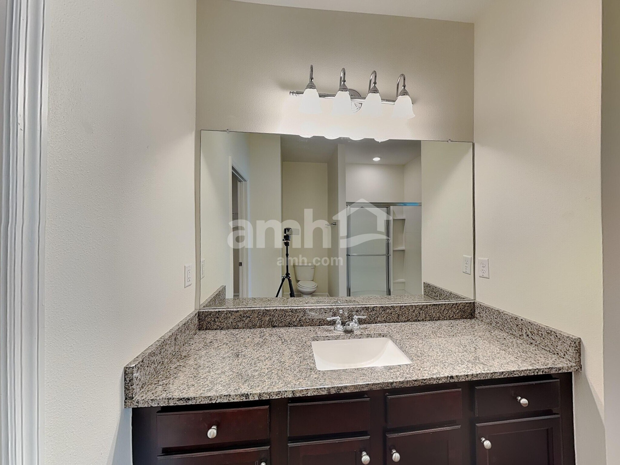 Building Photo - 8714 Layalie Way