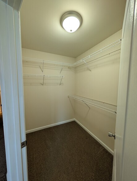 Building Photo - 2770 Monticello Ln