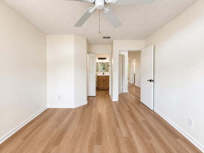 Building Photo - 1172 Coral Club Dr