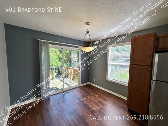 Building Photo - 401 Bradford St NE