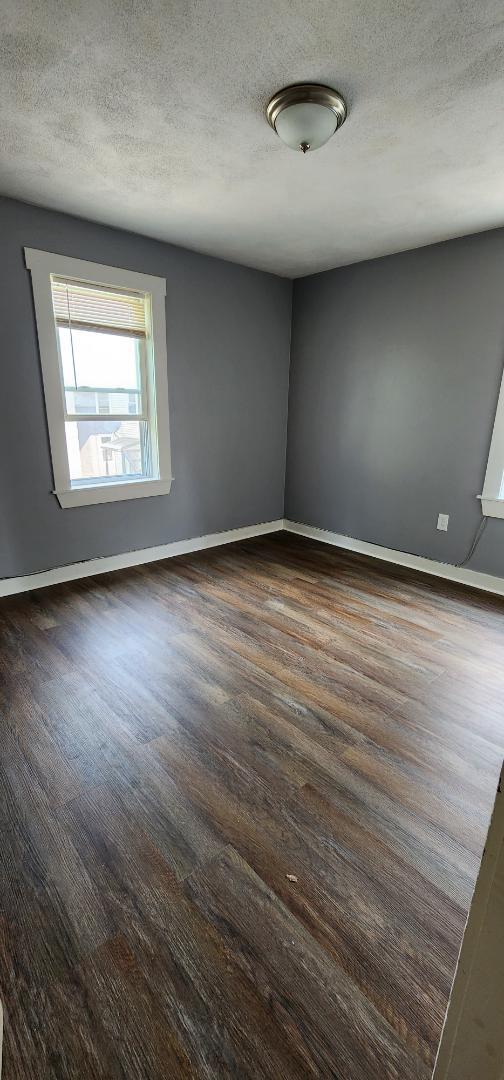 Building Photo - 161 4th St