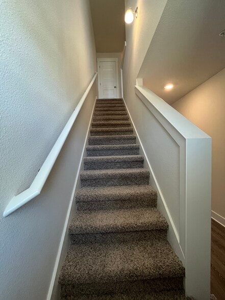 Building Photo - 9649 Nature Creek Blvd