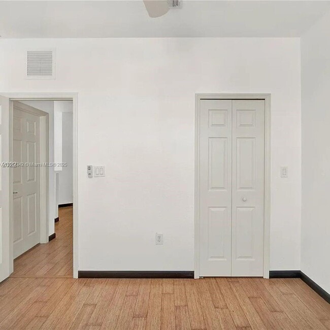 Building Photo - 10902 NW 79th St