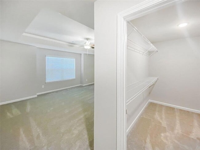 Building Photo - 1466 Fern Ridge Ln