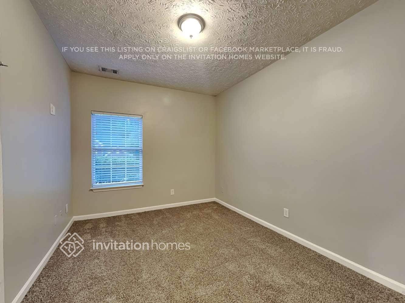 Building Photo - 3930 Medlock Pk Dr