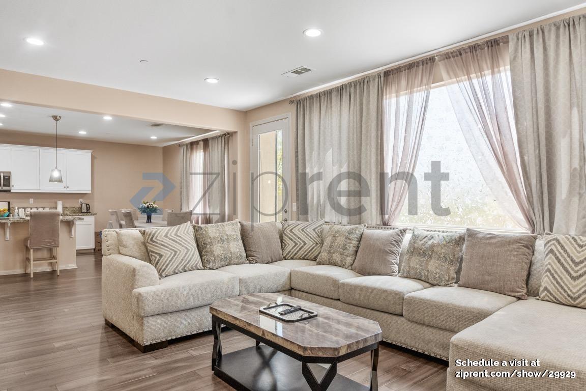 Building Photo - 2409 Via Alicante