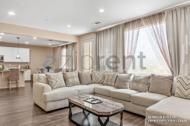 Building Photo - 2409 Via Alicante