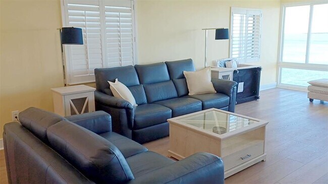 Building Photo - 6400 Flotilla Dr