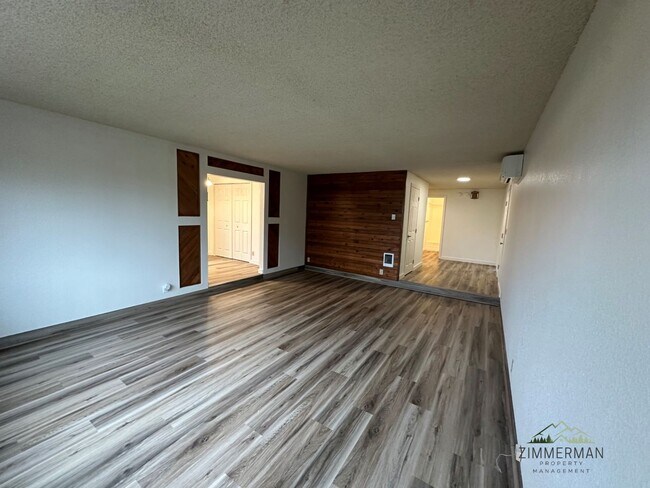 Building Photo - 2126-2128 N 8th St