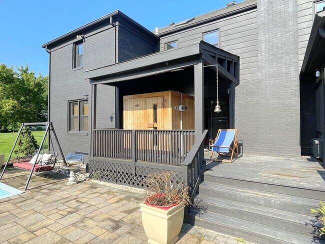 Building Photo - 13209 Lantern Hollow Dr