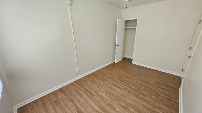 Building Photo - 461 N Boylston St