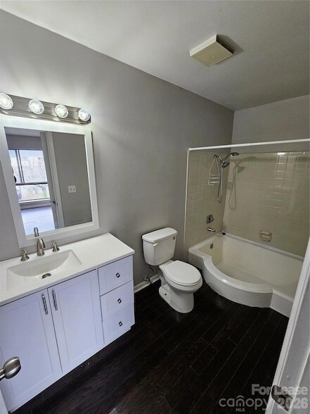 Building Photo - 4811 Spring Lake Dr