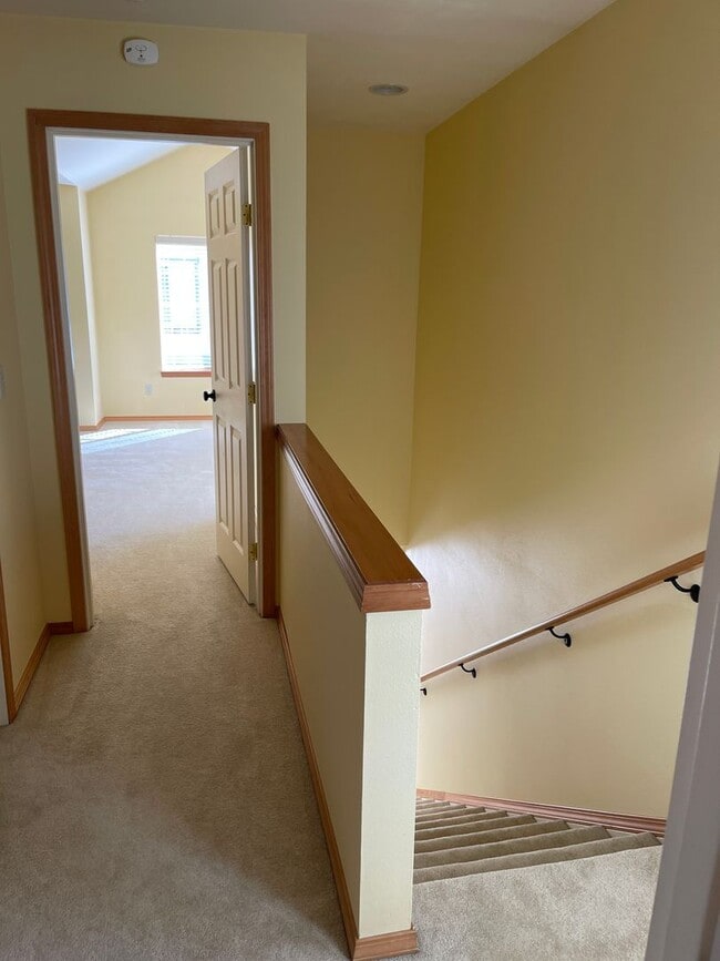 Building Photo - 210 Sage Brook Ln
