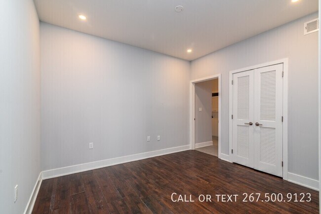 Building Photo - 1845 E Passyunk Ave