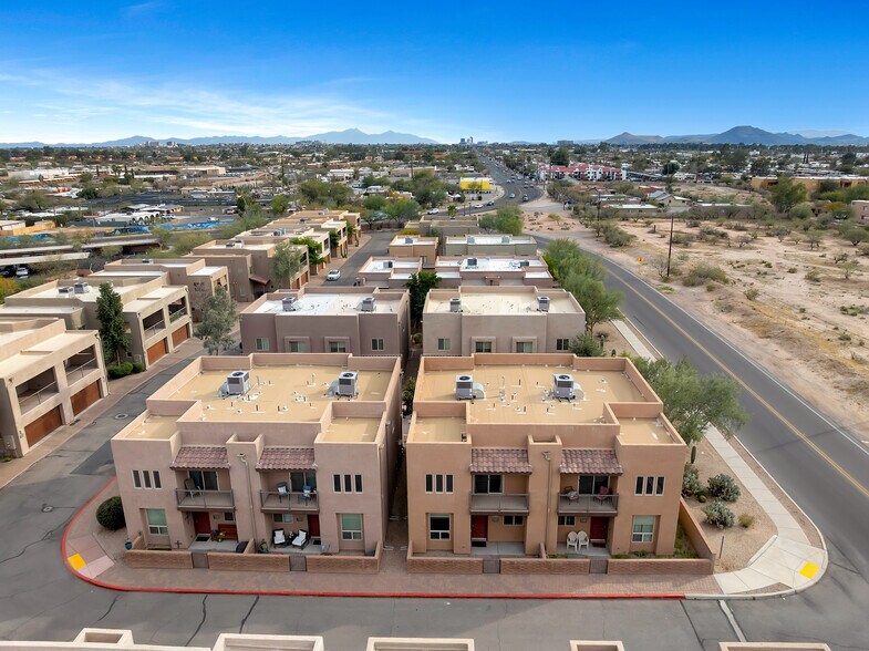 Building Photo - 4154 N Thurston Ln