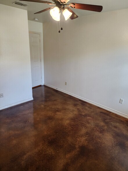 Building Photo - 13372 Country Meadow Ln