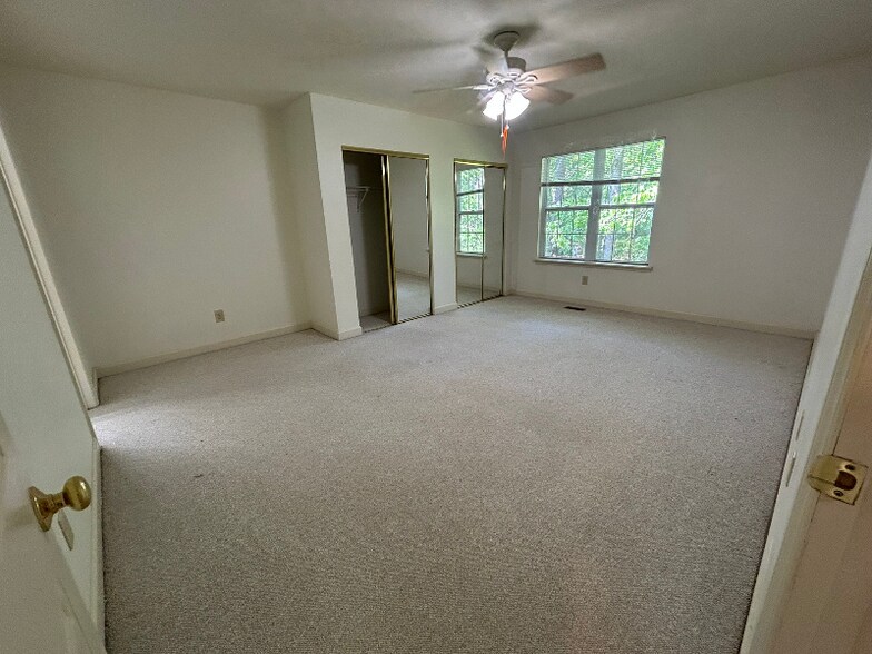 Building Photo - 469 Summerwalk Cir