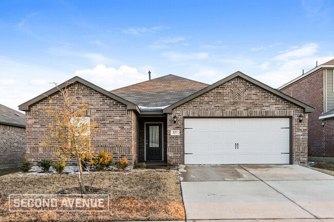 Building Photo - 327 Condie Russell Ave