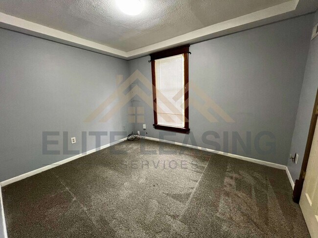 Building Photo - 424 SW Fillmore St