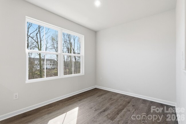 Building Photo - 7024 Capstan Ter